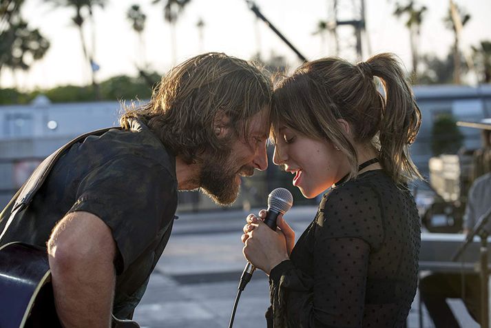 Bradley Cooper og Lady Gaga í hlutverkum sínum sem Jack og Ally í kvikmyndinni A Star Is Born.