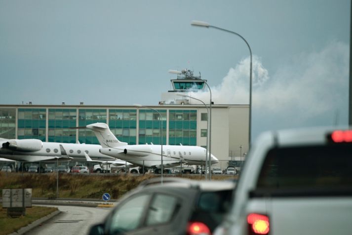 Frá Hotel Natura, eins og sést er reykurinn orðinn hvítur