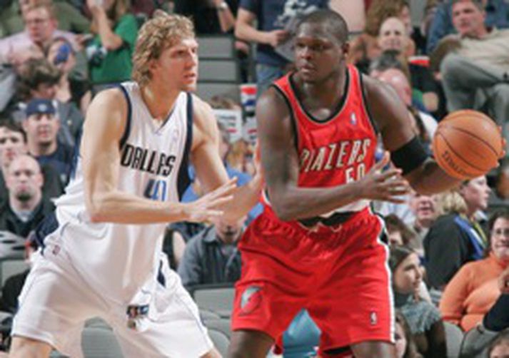 Þeir Dirk Nowitzki og Zach Randolph eigast hér við í viðureign Dallas og Portland þann 3. janúar síðastliðinn