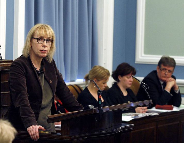 Vill fá svör frá ráðuneyti Lilja Mósesdóttir vill fá að vita um undanþágur til jarðarkaupa frá 1966.
fréttablaðið/gva