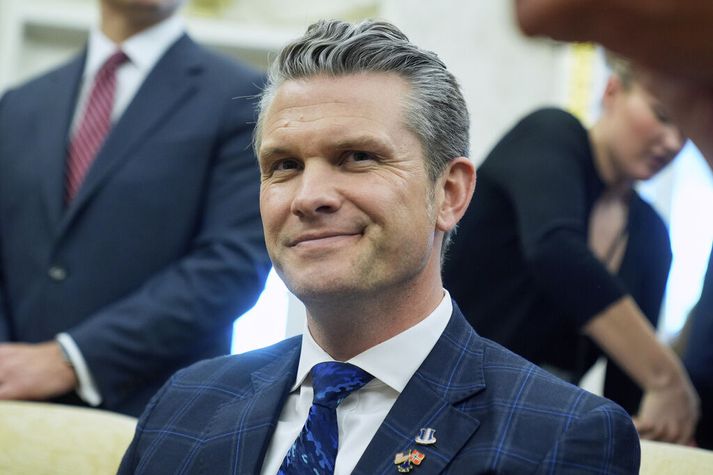 Hegseth í opinberri heimsókn sinni í Noregi í dag. 