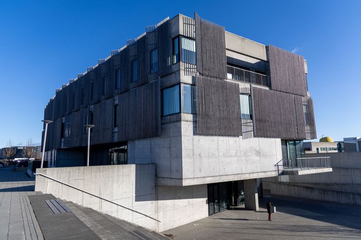 Fundaröðin er á vegum Háskóla Íslands og Landspítala og fer fundurinn fram í Veröld, húsi Vigdísar á milli 11:30 og 13.