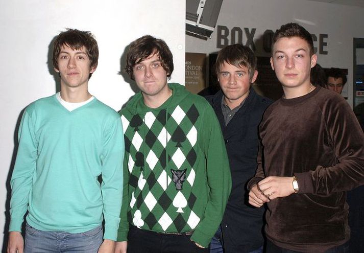 arctic monkeys Hljómsveitin Arctic Monkeys ætlar að byrja á nýrri plötu um leið og tónleikaferð hennar lýkur.