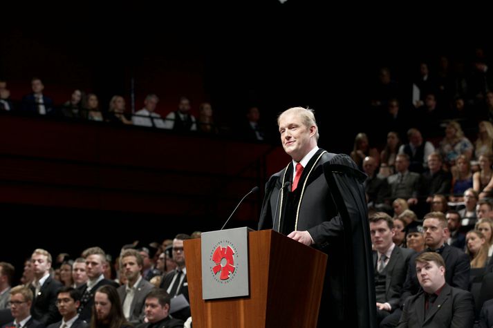 Ari Kristinn Jónsson ávarpar samkomuna