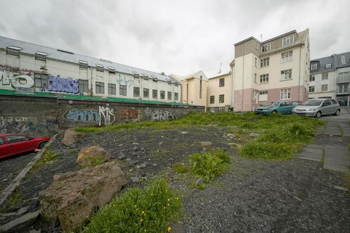 Hér við Frakkarstíg verður framtíðarhúsnæði Listaháskóla Íslands.