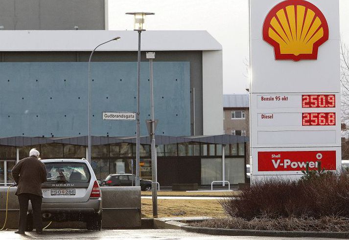 Frá ársbyrjun 2008 hafa skattar á bensín hækkað um fjórðung og dísilolíu um fimmtung, reiknað á föstu verðlagi. 