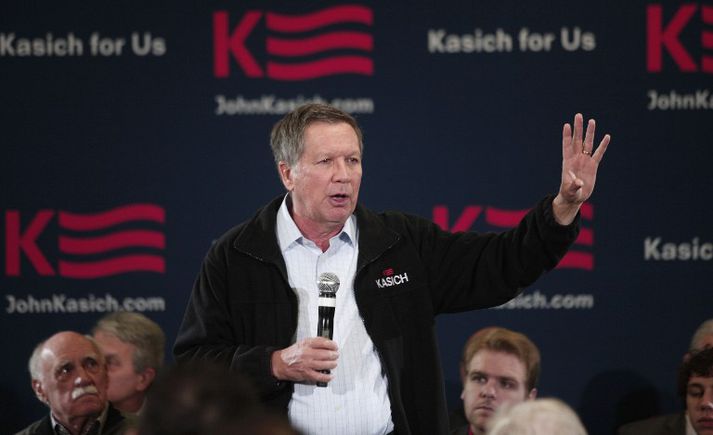 Kasich hefur verið þátttakandi á fjölmennum sviðum kappræðna frambjóðendanna allt frá upphafi kosningabaráttunnar en hefur þó ekki tekist að ná almennrar hylli kjósenda.