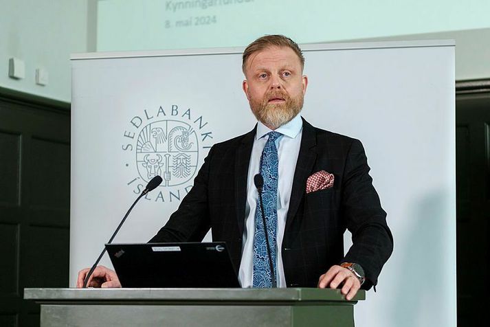 Ásgeir Jónsson Seðlabankastjóri segir hagkerfið að kólna en á meðan sé byggingageirinn í örum vexti. Það geti reynst hættulegt fyrir geirann í slíku ástandi.