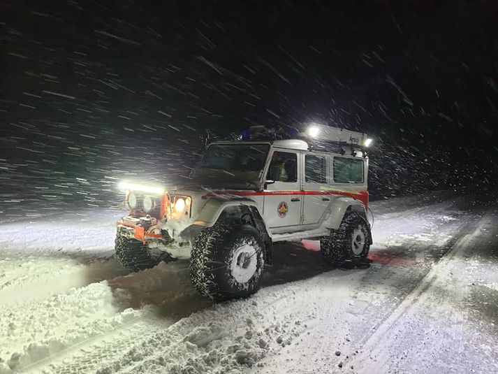 Björgunarsveitin að störfum.