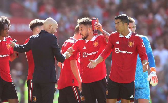 Manchester United spilar nú undir stjórn Erik ten Hag sem er í miklum vandræðum með Christiano Ronaldo sem vill komast í burtu frá félaginu.