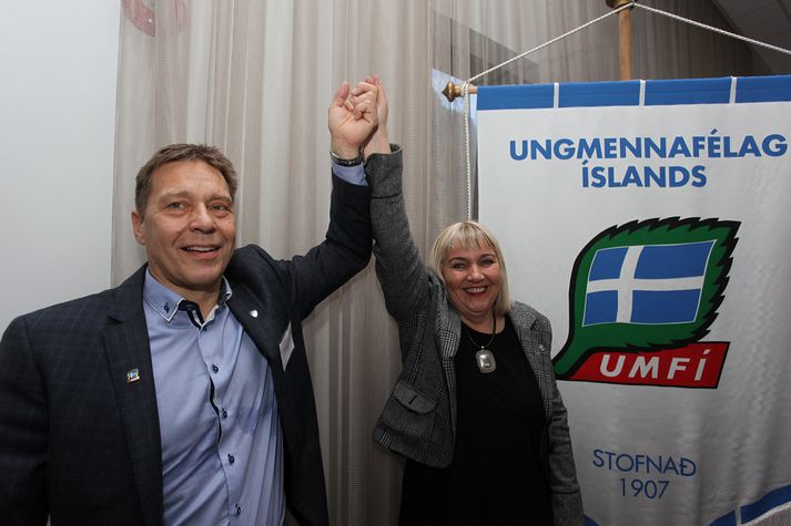Nýr og fráfarandi formaður að kjöri loknu.