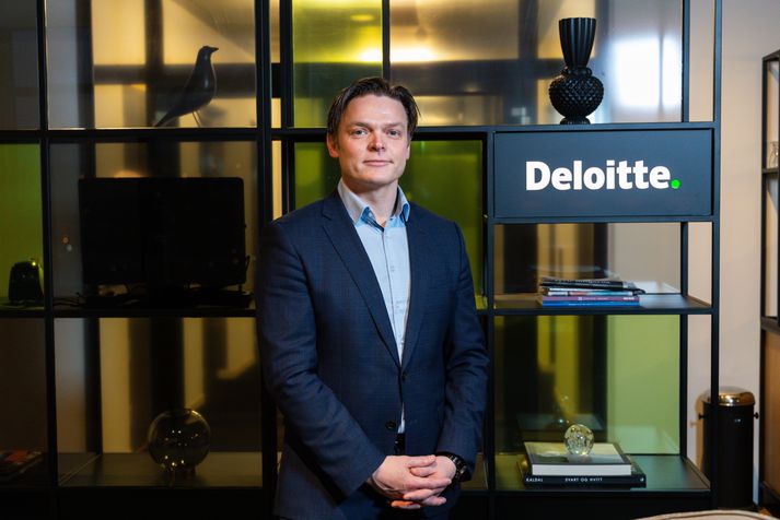 Í fyrra gaf Deloitte út skýrsluna Bank 2030: The Future of Banking. Davíð Stefán Guðmundsson, einn eigenda Deloitte, fer yfir það helsta í framtíðarsýn Deloitte um starfsemi banka.
