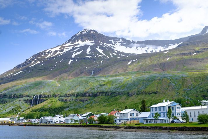 Skútan var mannlaus þegar eldurinn kom upp.