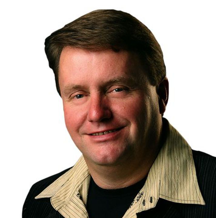 tónlist Hinn ástsæli söngvari, Óskar Pétursson, debúterar í Íslensku óperunni á tónleikum síðar í mánuðinum.