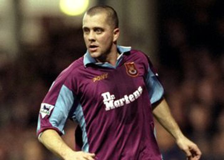 Julian Dicks lék með West Ham á árum áður