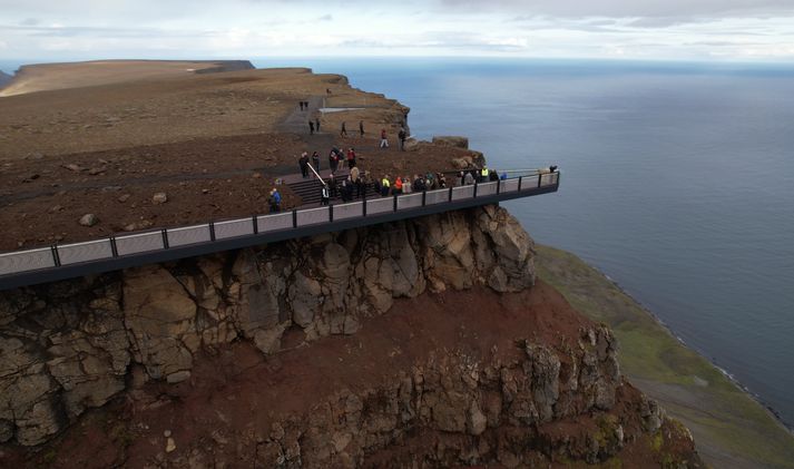 Pallurinn var vígður í dag í blíðskaparverði.