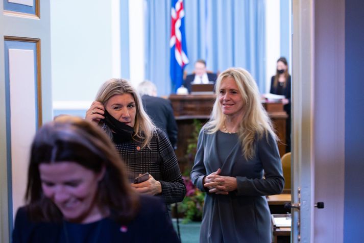 Þorgerður Katrin, Hanna Katrín og Helga Vala... allar hafa þær gagnrýnt það hversu brátt þinglokin bera að og að fjöldi mikilvægra mála liggi óafgreidd.