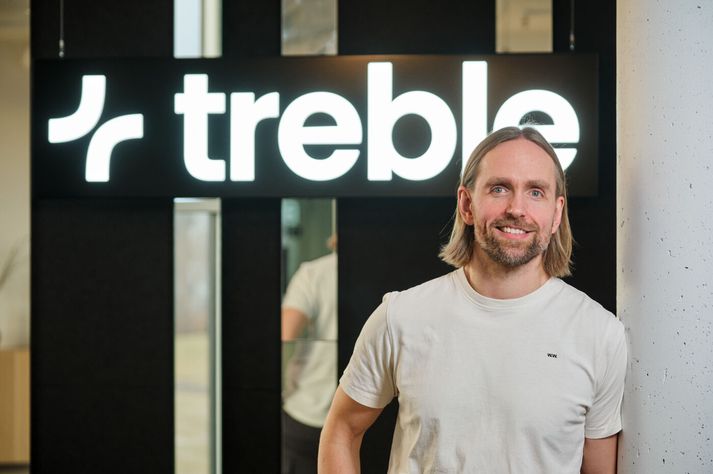 Doktor Finnur Pind, framkvæmdastjóri Treble Technologies, íslenskt nýsköpunarfyrirtæki sem er með alla þessa risa í viðskiptum: Meta, Amazon, Google, Samsung og fleiri. Og á hraðleið inn í sjálfkeyrandi bílabransann líka.