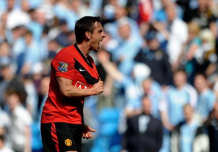 Gary Neville, sem hætti að leika með Manchester United í vetur eftir 18 ára veru hjá félaginu, fær góða kveðjugjöf frá félaginu þann 24. maí þegar ítalska liðið Juventus mun mæta Man Utd á Old Trafford í kveðjuleik honum til heiðurs.