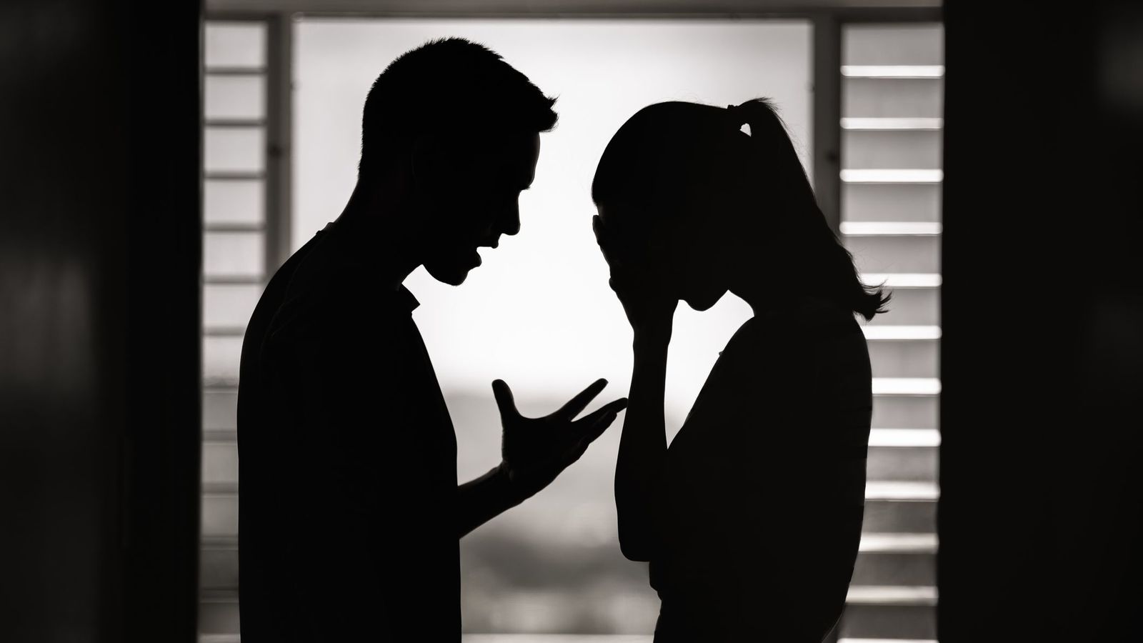 Sjö til­kynningar um heimilis­of­beldi að jafnaði á dag