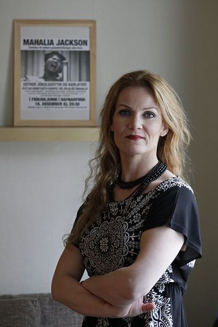 Esther og vinkonur hennar syngja til heiðurs Leonard Cohen í kvöld.   fréttablaðið/vilhelm
