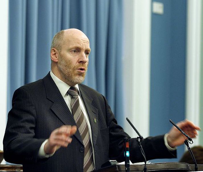 „Það má finna ýmislegt að þessum ráðstöfunum - þær eru erfiðar en óumflýjanlegar,“ sagði Steingrímur J. Sigfússon fjármálaráðherra um bandorminn.