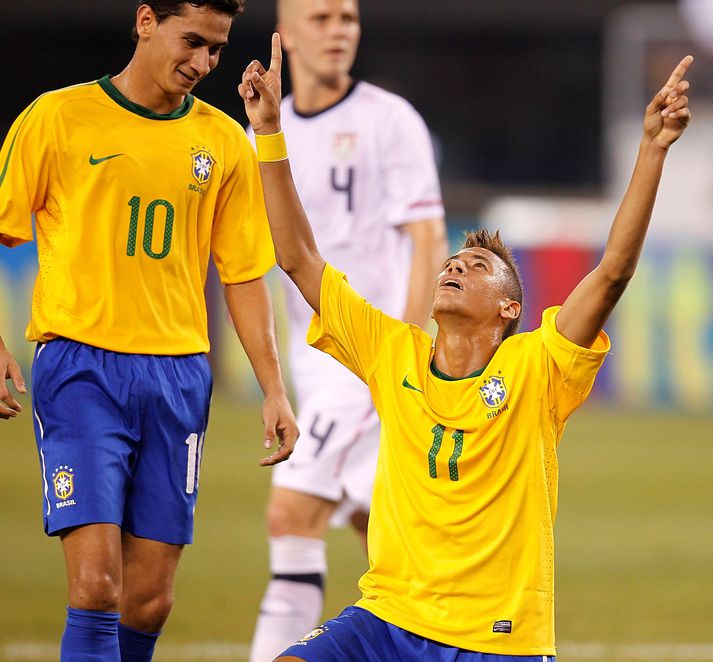Neymar fagnar marki sínu í æfingaleik gegn Bandaríkjunum í vikunni.