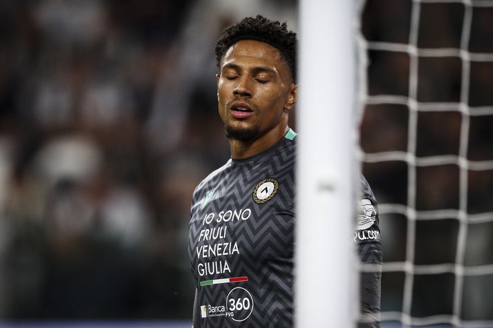 Maduka Okoye er markvörður Udinese en hann er sakaður um veðmálasvindl í leik í Seríu A.