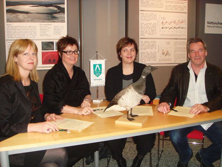 Guðrún Pálsdóttir, bæjarstjóri Kópavogs, og Svandís Svavarsdóttir umhverfisráðherra.