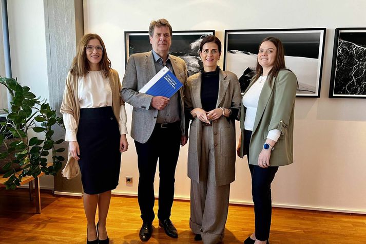 Frá vinstri: Dr. Margrét Einarsdóttir, Brynjar Níelsson, Þórdís Kolbrún Reykfjörð Gylfadóttir og María Guðjónsdóttir.