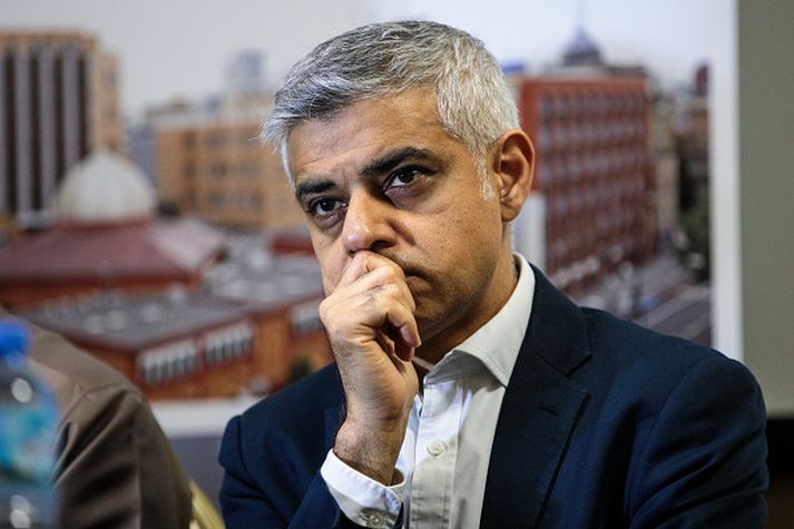 Sadiq Khan segir þróun undanfarinna ára vera áhyggjuefni fyrir lýðræðið sjálft.