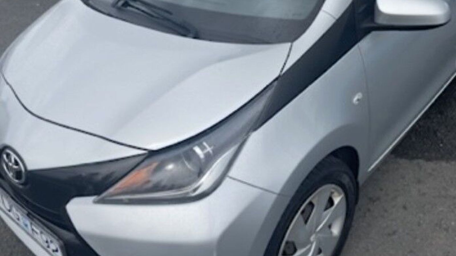 Lýsa eftir bíl sem var stolið fyrir utan Land­spítalann