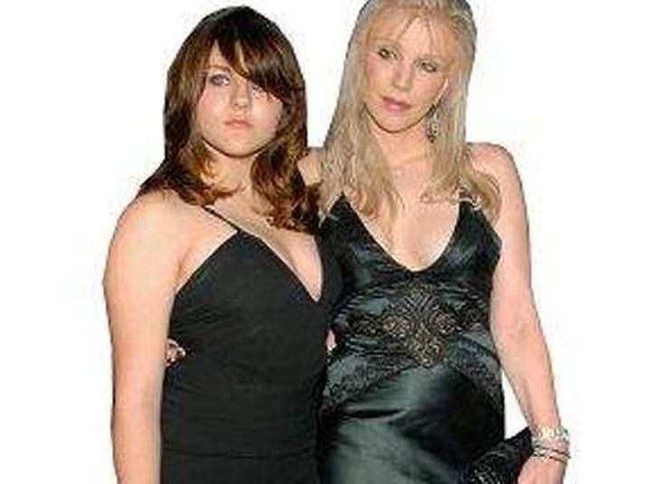 mæðgur Courtney Love ásamt dóttur sinni, Frances Bean, fyrir tveimur árum.