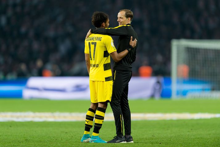 Eintracht Frankfurt v Borussia Dortmund - DFB Cup Final 2017 BERLIN, GERMANY - MAY 27: Pierre-Emerick Aubameyang of Dortmund and Head coach Thomas Tuchel of Dortmund celebrates after winning g the DFB Cup final match between Eintracht Frankfurt and Borussia Dortmund at Olympiastadion on May 27, 2017 in Berlin, Germany. (Photo by TF-Images/Getty Images)