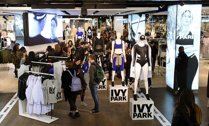 Mynd frá opnun Ivy Park í Topshop í London.