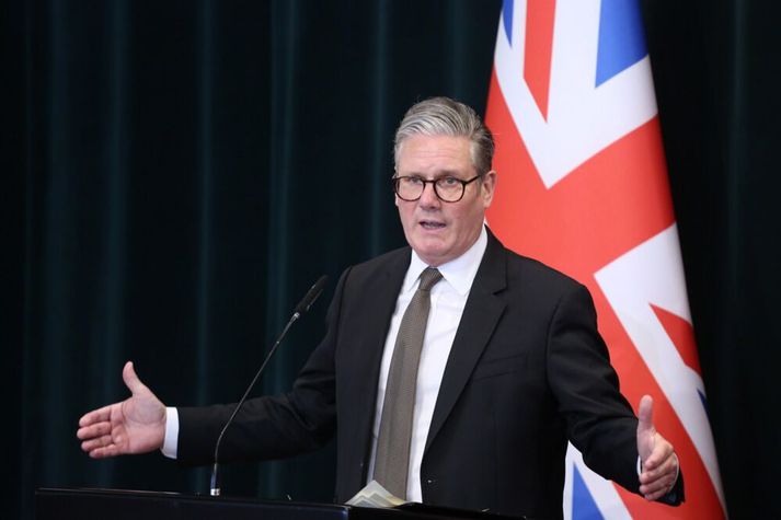 Keir Starmer forsætisráðherra Bretlands heldur blaðamannafund síðar í dag um málið. 