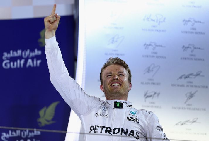 Nico Rosberg fagnaði gríðarlega enda búinn að vinna fimm keppnir í röð.