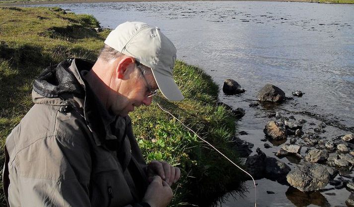 Veiðar úr hreindýrahjörð er ekki hægt að leggja að jöfnu við veiðar úr staðbundnum laxastofnum, segir formaður Landssambands veiðifélaga.