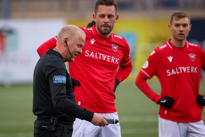 Gylfi Þór Sigurðsson og félagar eru í beinni.