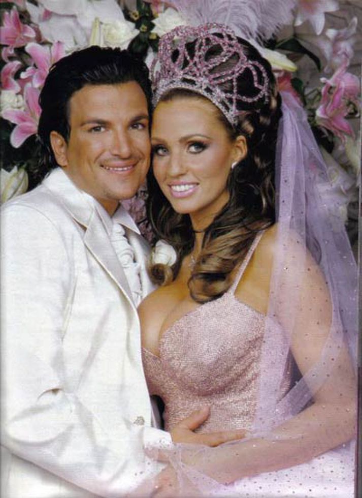 Jordan með Peter Andre á giftingadaginn haustið 2005.