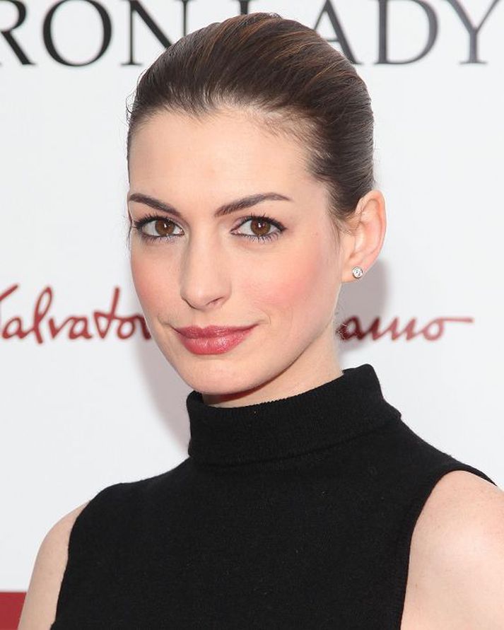 Sterkari Kattarkona Anne Hathaway verður sterkari og dekkri en áður.