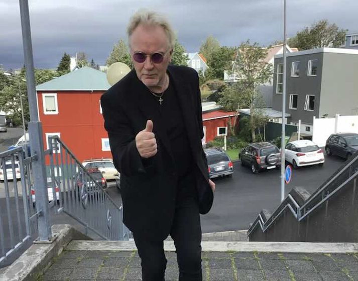 Herbert Guðmundsson hefur sent frá sér nýtt lag þar sem hann syngur um einmana sálir.