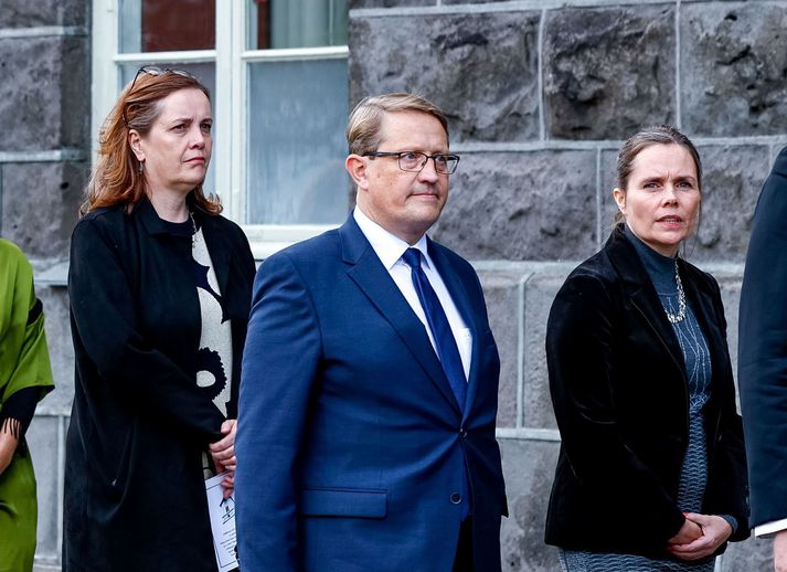 Þing var sett í gær. Svandís Svavarsdóttir, Birgir Ármannsson og Katrín Jakobsdóttir.