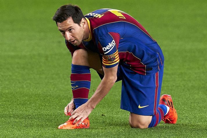 Lionel Messi reimdi á sig skóna og hélt áfram að spila með Barcelona þrátt fyrir öll leiðindin í haust.