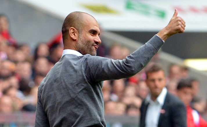Guardiola á hliðarlínunni í leik með Bayern Munchen.