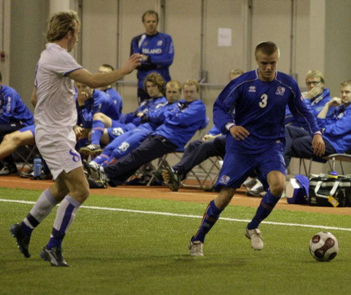Símun Samuelsen og Guðmundur Reynir Gunnarsson í leiknum í dag.