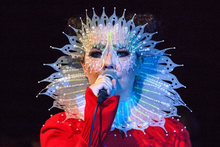 Björk á tónleikunum í Eldborg í gær.