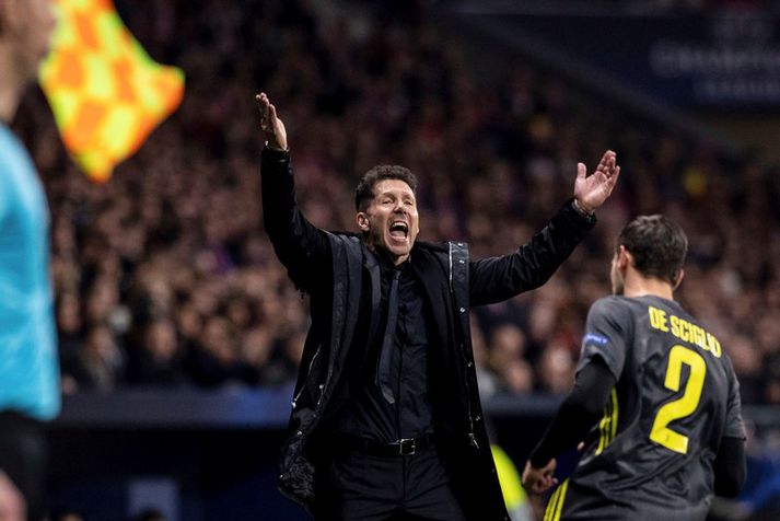 Diego Simeone var að venju mjög líflegur á hliðarlínunni.