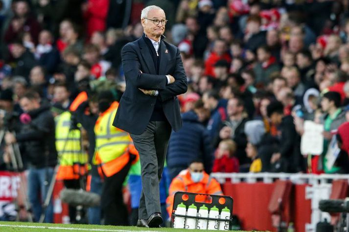 Claudio Ranieri sést hér vera að stýra liði Watford á móti Arsenal í ensku úrvalsdeildinni.