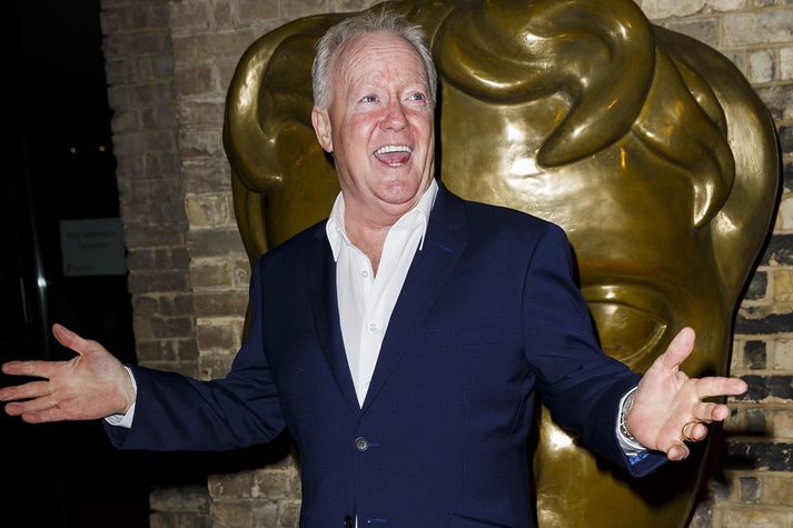 Margir muna eftir Chegwin úr þáttunum Extras.